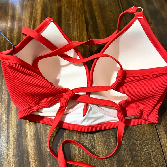 Shade and shore Red Women's Swim Top 36DD - Picture 2 of 4